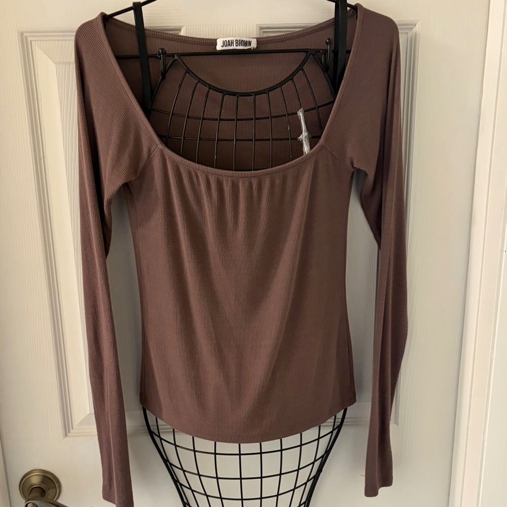 Joah Brown Square Neck Ribbed Long Sleeve Top Taupe M/L Made in USA Clean Girl